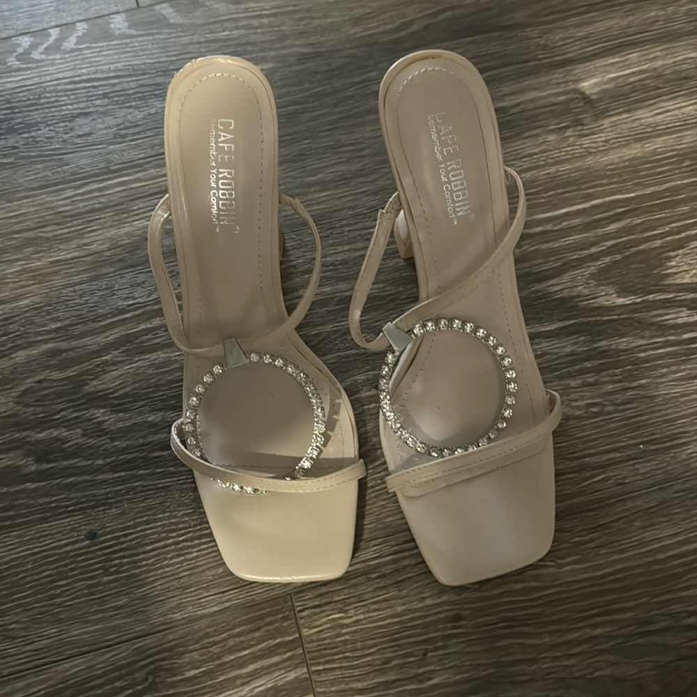Cape robin shoes